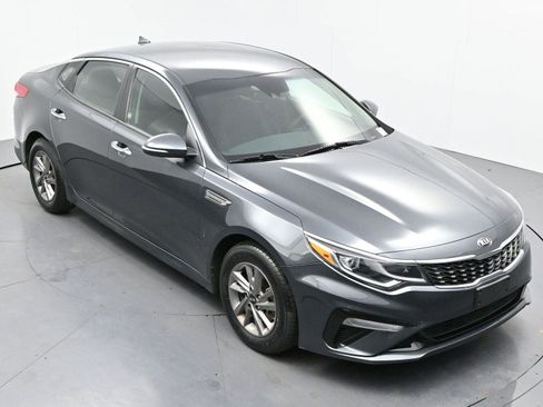 Used 2020 Kia Optima LX image 33