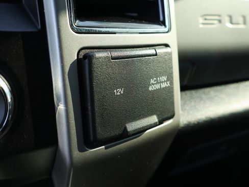 Used 2019 Ford F250 Lariat w/ Lariat Ultimate Package image 44