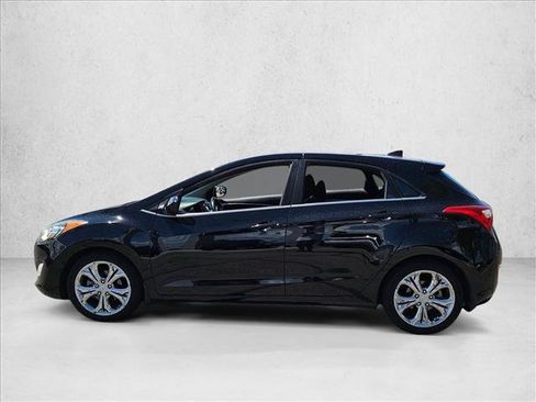 Used 2013 Hyundai Elantra GT w/ Touch & Go Pkg FWD image 9
