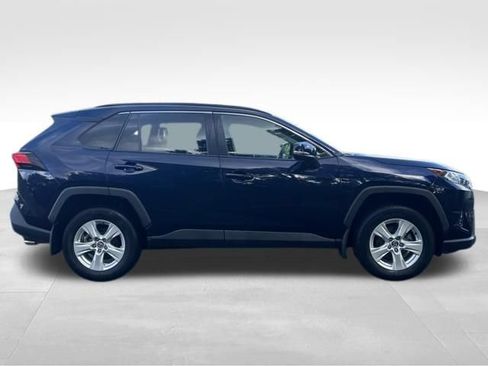 Used 2020 Toyota RAV4 XLE w/ Convenience Package AWD/4WD image 2
