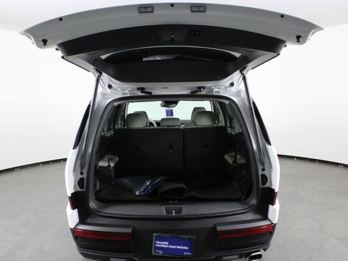 Used 2026 Hyundai Santa Fe SE FWD image 16
