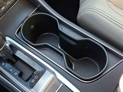 Used 2022 Subaru Ascent Limited w/ Technology Package image 29