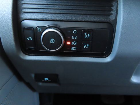 Used 2024 Ford F250 XLT image 22