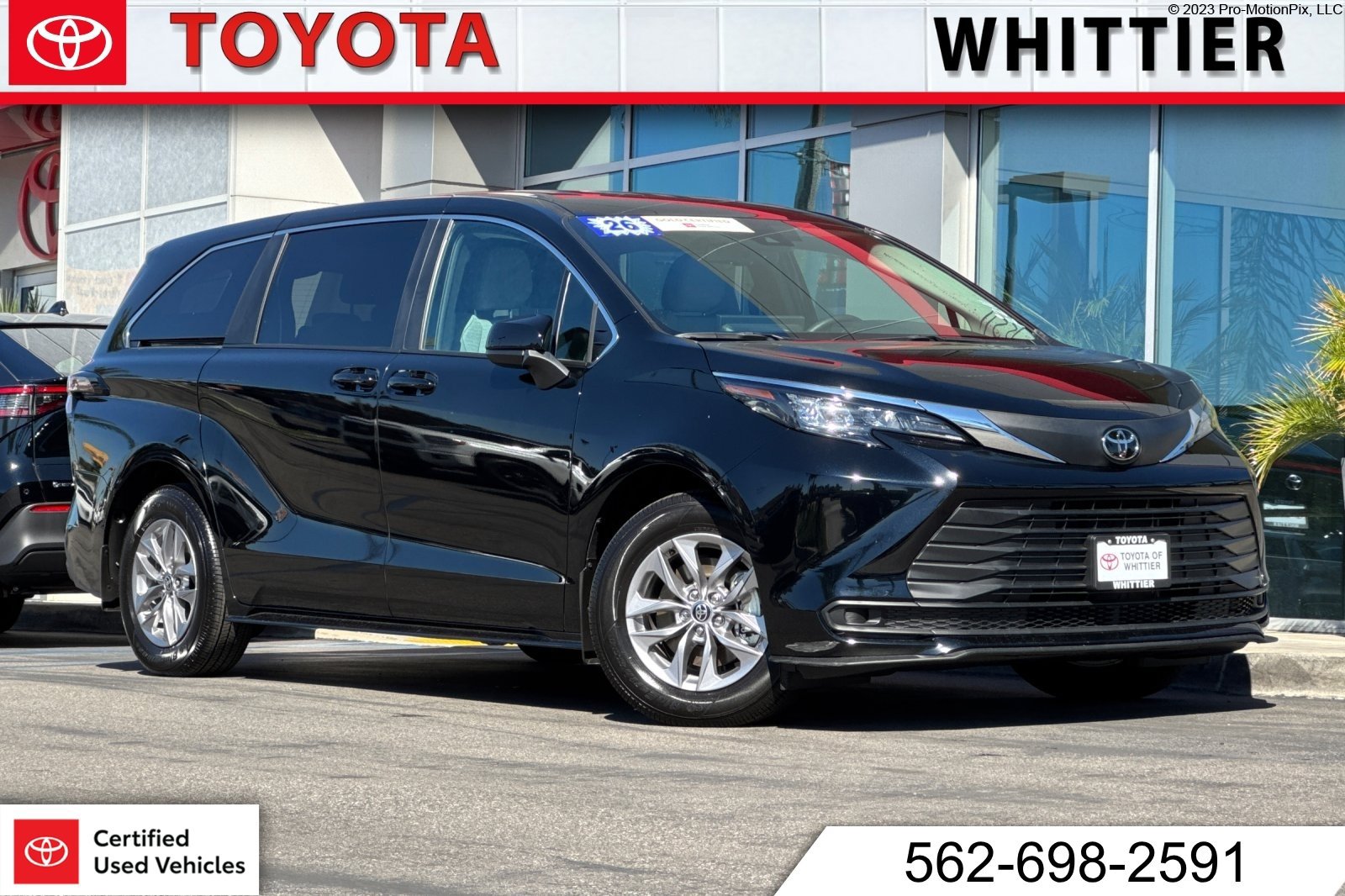 Certified 2026 Toyota Sienna LE FWD image 1