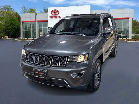 Used 2017 Jeep Grand Cherokee Limited image 1