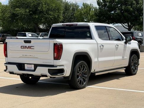 Used 2024 GMC Sierra 1500 Denali w/ Technology Package AWD/4WD image 4