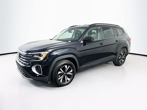 Used 2024 Volkswagen Atlas SE FWD image 3