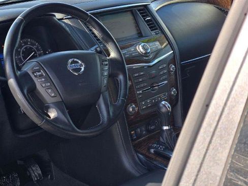 Used 2019 Nissan Armada SL image 28