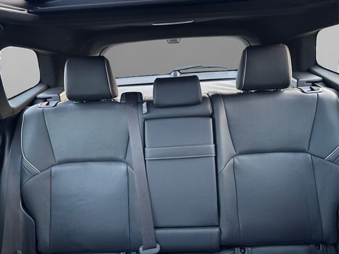 Used 2025 Toyota Crown Signia image 21