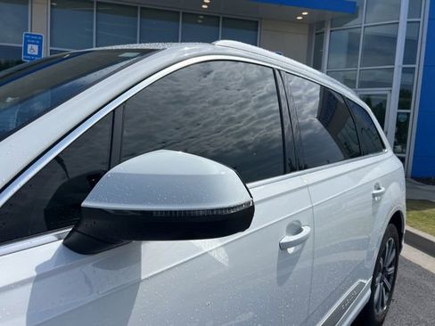 Used 2018 Audi Q7 3.0T Prestige w/ Prestige Package AWD/4WD image 14