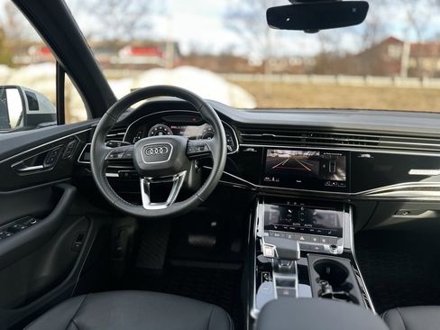 Used 2025 Audi Q7 2.0T Premium w/ Convenience Plus Package image 12