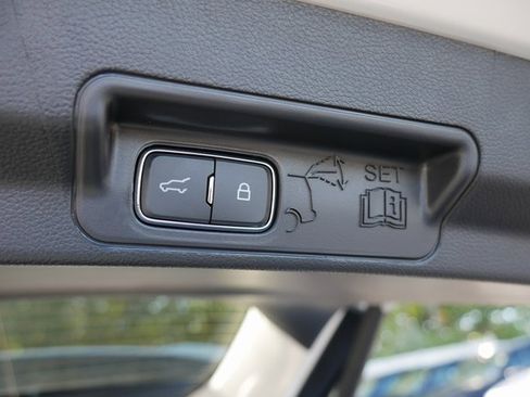 New 2026 Ford Explorer Active image 12