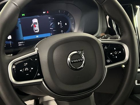 Used 2025 Volvo V60 B5 Cross Country Plus image 13