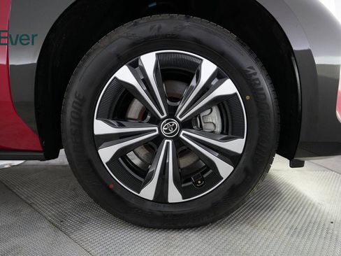 Used 2024 Toyota bZ4X XLE image 19