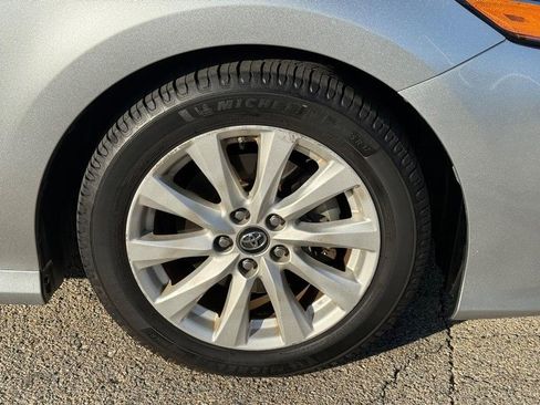 Used 2018 Toyota Camry LE image 11