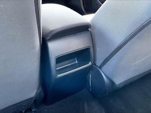 Used 2022 Toyota Corolla LE image 22