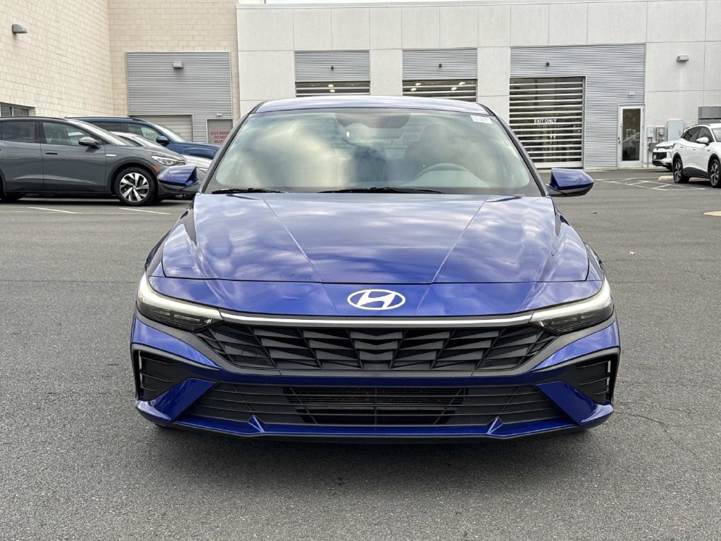 Used 2024 Hyundai Elantra SEL FWD image 7