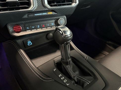 Used 2025 Ford Mustang Premium image 12