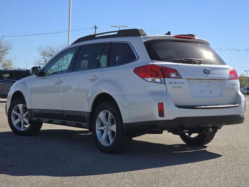 Used 2014 Subaru Outback 2.5i Premium AWD/4WD image 18