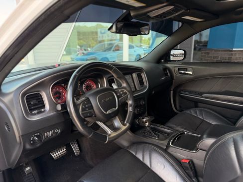 Used 2016 Dodge Charger SRT Hellcat RWD image 18