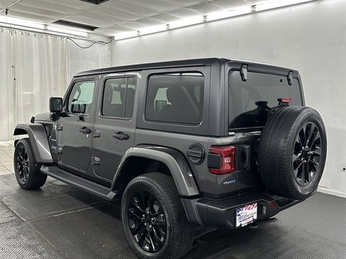 Used 2021 Jeep Wrangler Unlimited Sahara w/ Cold Weather Group image 12