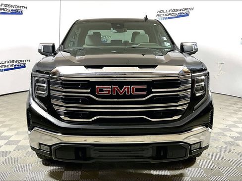 Used 2025 GMC Sierra 1500 SLT w/ SLT Premium Package RWD image 2