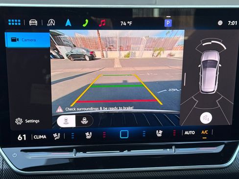 New 2025 Volkswagen GTI SE image 18