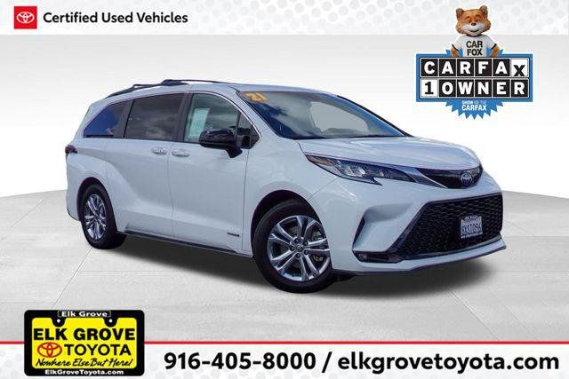 Certified 2021 Toyota Sienna XSE w/ XSE Plus Package AWD/4WD image 1