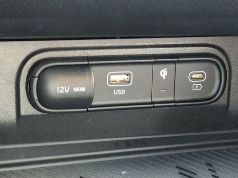 Certified 2023 Kia Sportage SX image 22