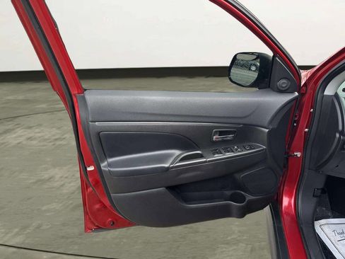 Used 2015 Mitsubishi Outlander Sport SE image 10