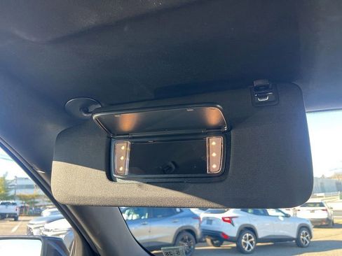 Used 2023 Chevrolet Traverse LT image 46