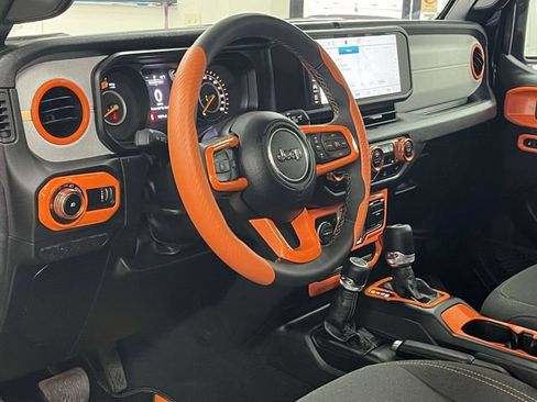 Used 2025 Jeep Wrangler Unlimited Sport AWD/4WD image 13