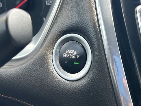 Used 2020 Chevrolet Traverse LS FWD image 31