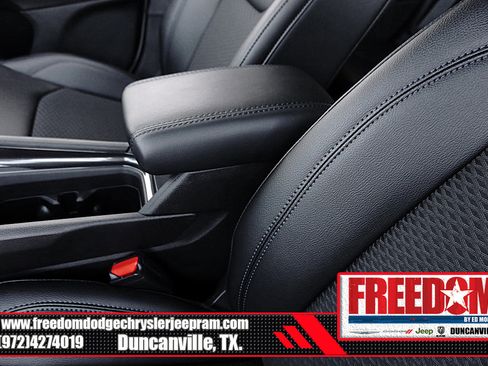 New 2026 Jeep Compass Latitude image 36