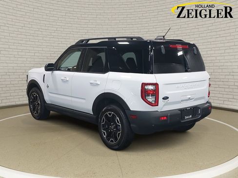 Used 2025 Ford Bronco Sport Outer Banks image 7