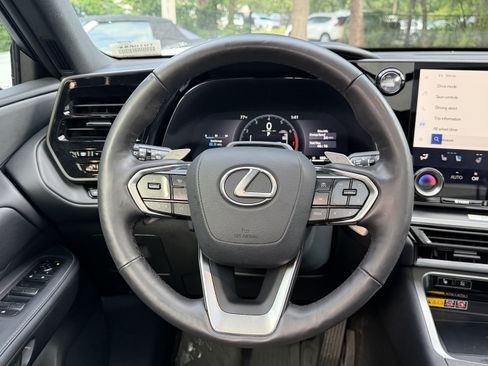 Certified 2025 Lexus TX 350 AWD w/ Technology Package image 33