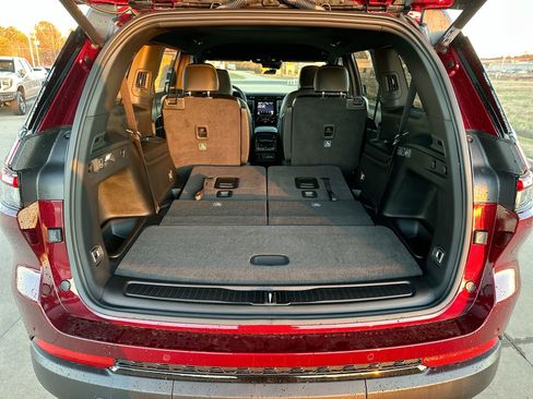 New 2025 Jeep Grand Cherokee L Altitude image 21