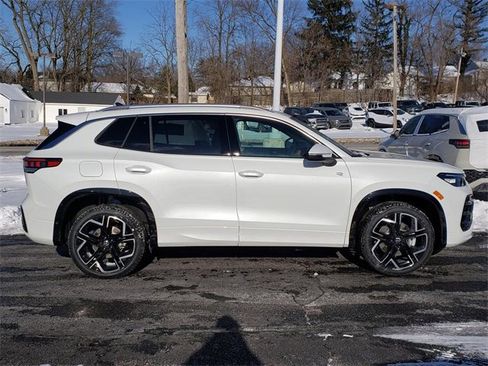 New 2026 Volkswagen Tiguan SEL R-Line image 2