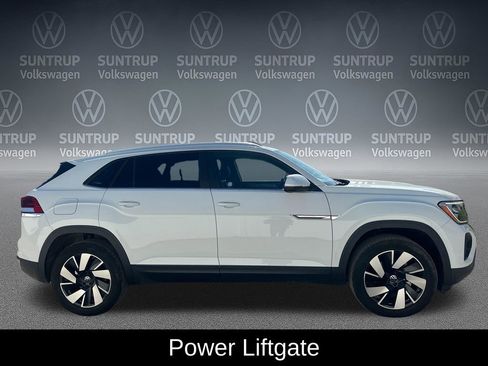 Used 2025 Volkswagen Atlas Cross Sport SE image 7
