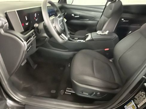 Used 2025 Hyundai Tucson SEL FWD image 12