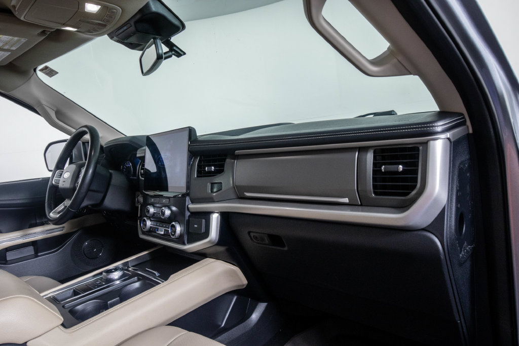 Used 2024 Ford Expedition Max XLT RWD image 19