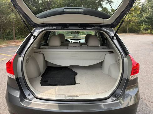 Used 2011 Toyota Venza AWD image 32