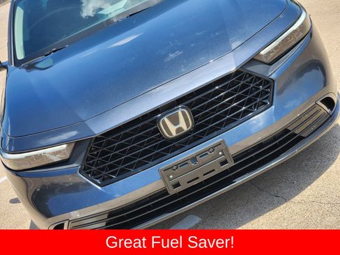 Used 2023 Honda Accord EX image 14