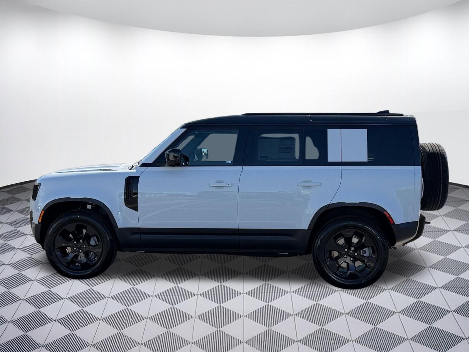 New 2026 Land Rover Defender 110 S AWD/4WD image 2