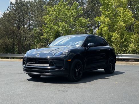 Used 2023 Porsche Macan AWD/4WD image 13