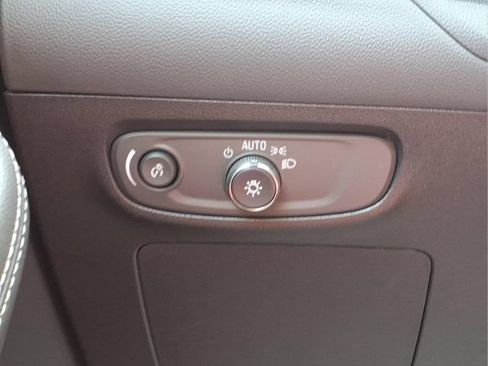 Used 2025 Buick Encore GX Preferred FWD image 15