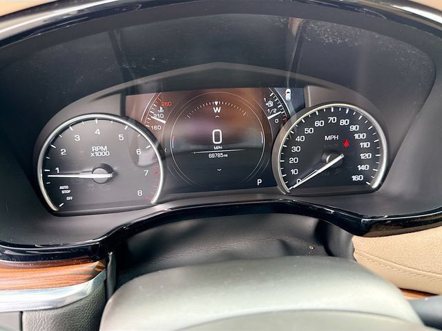 Used 2018 Cadillac XT5 Platinum AWD/4WD image 40