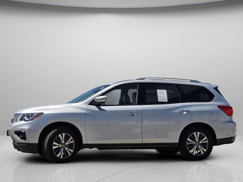 Used 2020 Nissan Pathfinder SL AWD/4WD image 17