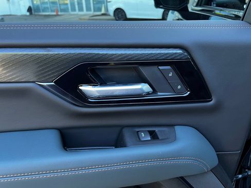 New 2026 GMC Yukon AT4 w/ AT4 Premium Package AWD/4WD image 34