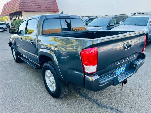 Used 2016 Toyota Tacoma SR5 RWD image 4